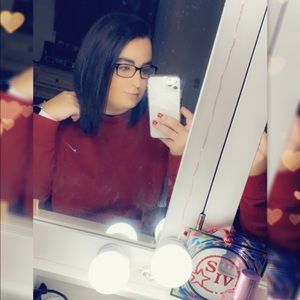 Meet your posher, Cassie!